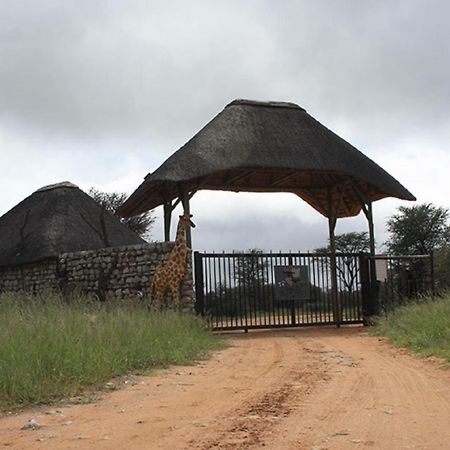 West Nest Lodge Gobabis Exterior foto